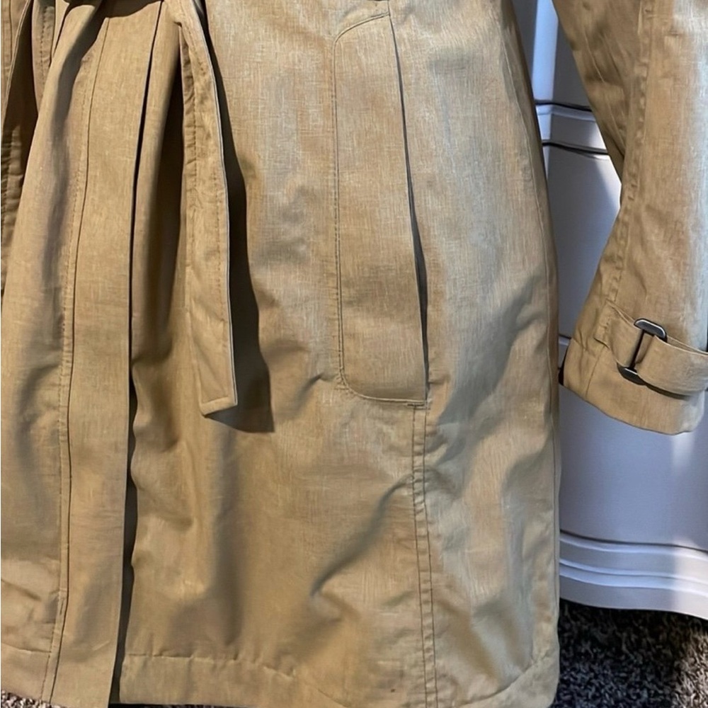 Women's Tan Belted Trench Coat | REI Rain / Wind Jacket - Picture 4 of 11